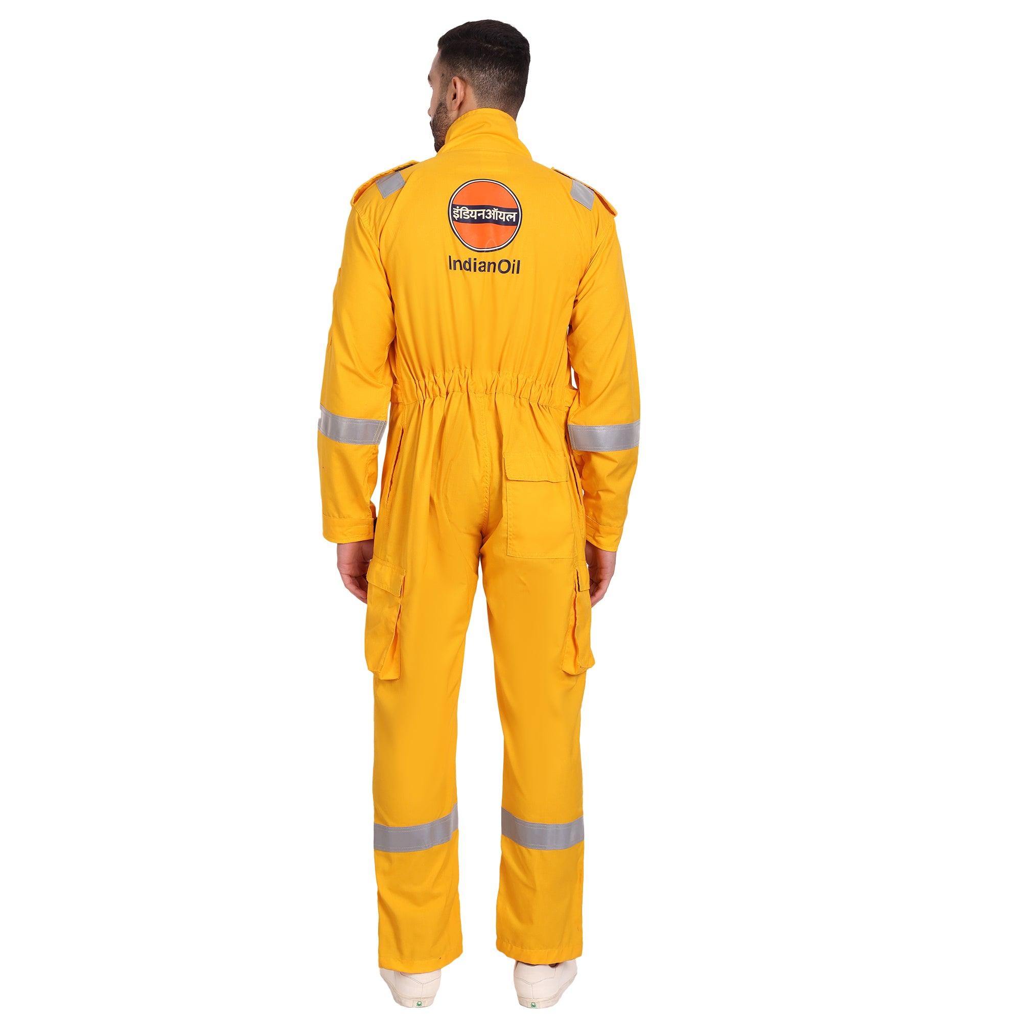 Buy Right Disposable Coverall: Consider Style, Material, Options, and Env.